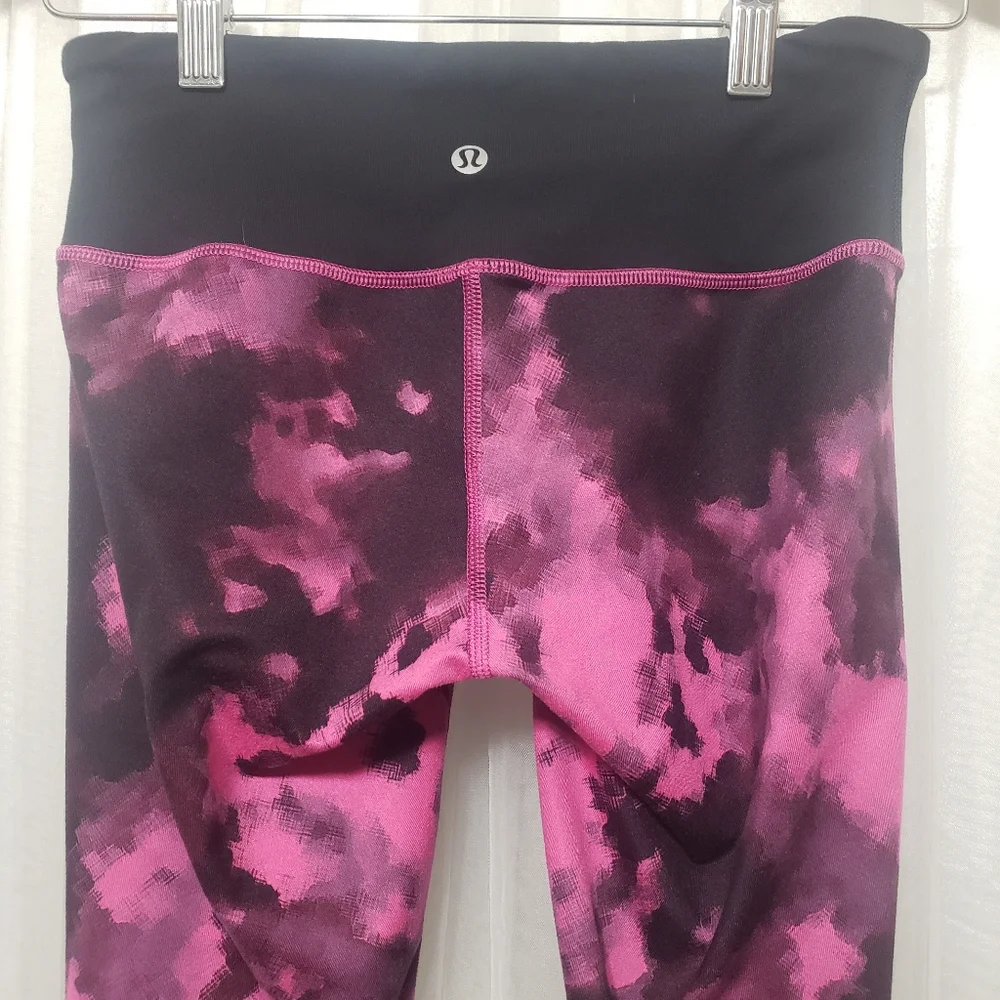 Lululemon Sz 4 Wunder Under Pant In Fuschia & Black Tie-Dye